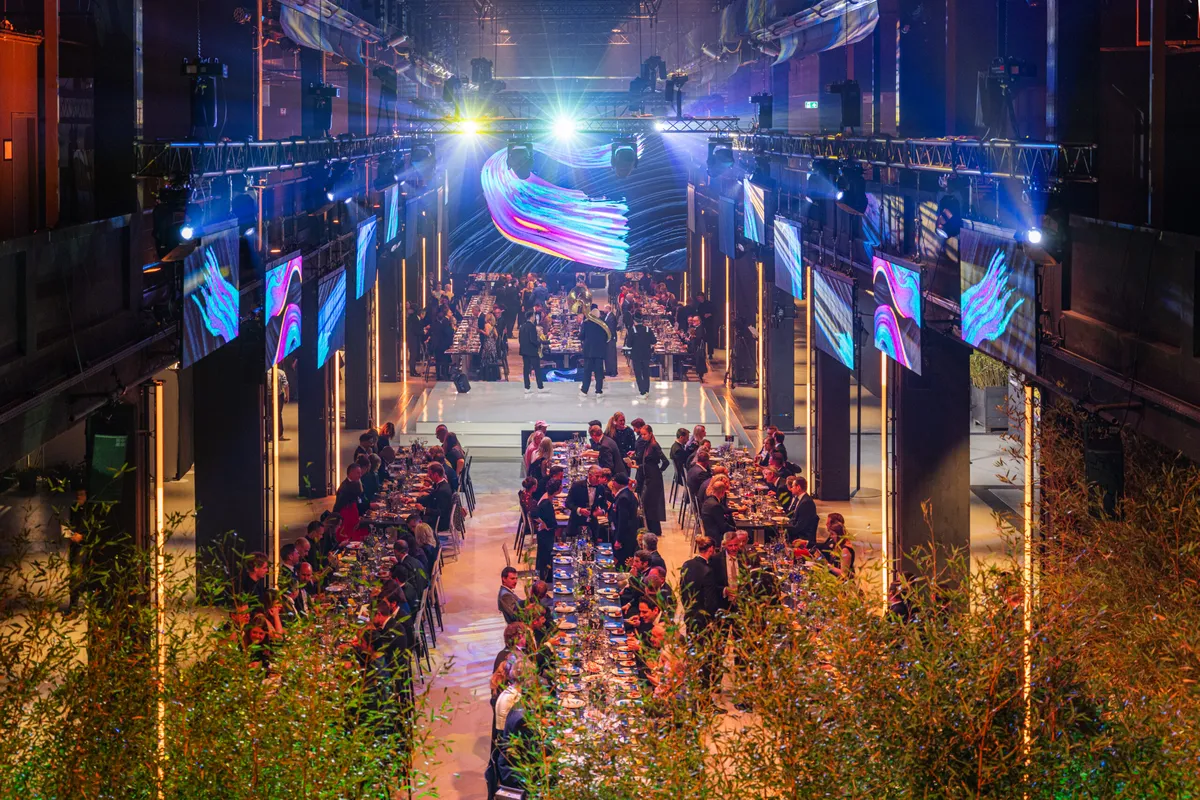 Innovativer Unternehmer bei der Follow Me Unternehmer des Jahres Award-Gala.